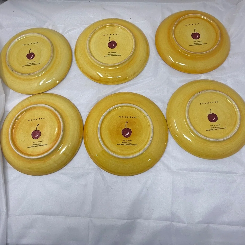 Pottery Barn I Scream For Ice Cream Dessert Plates Set of 6 Yellow White 8 inch